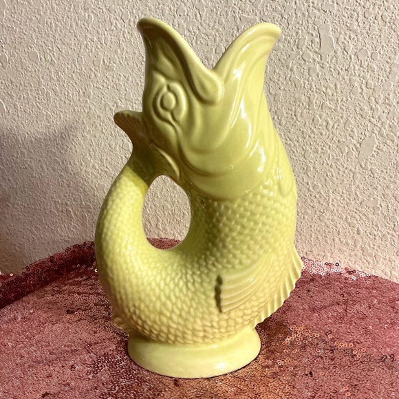 Gluggle Fish - Picture 1 of 6